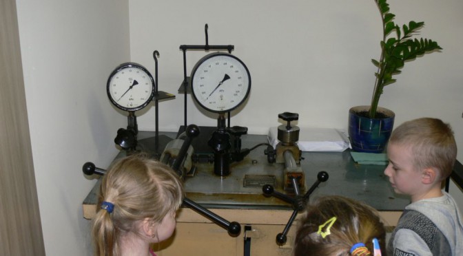 Tygryski w Urzędzie Miar