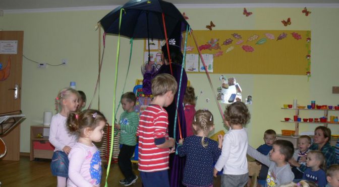 Pani Muzyka i dziwne instrumenty