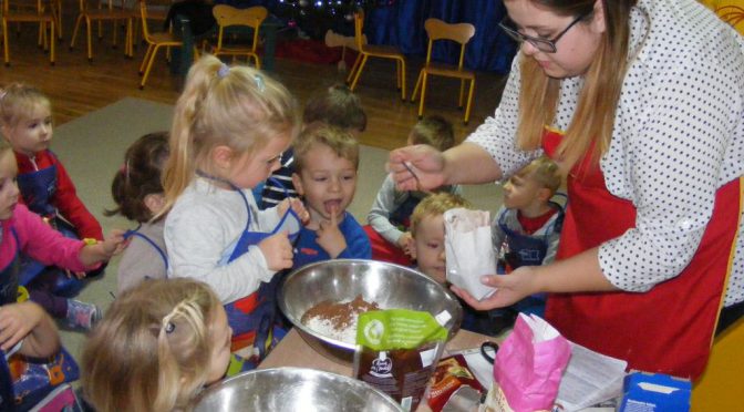 Biedronki pieką pierniczki