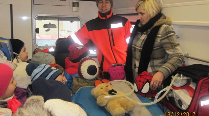 Ratownicy medyczni w Jodełce