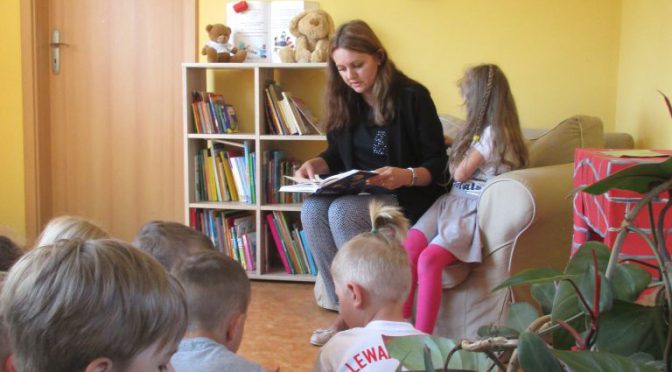 Tygryski czytają Chotomską